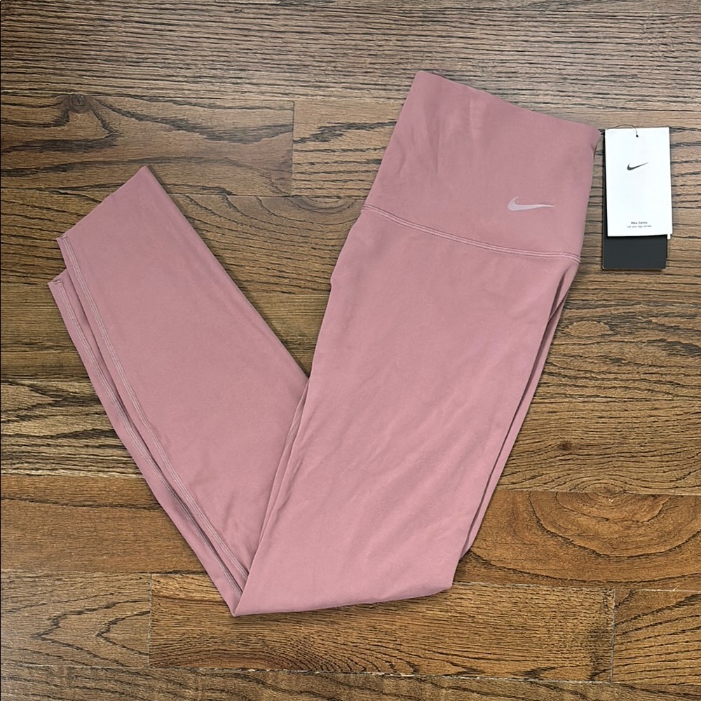 Nike Mauve Leggings